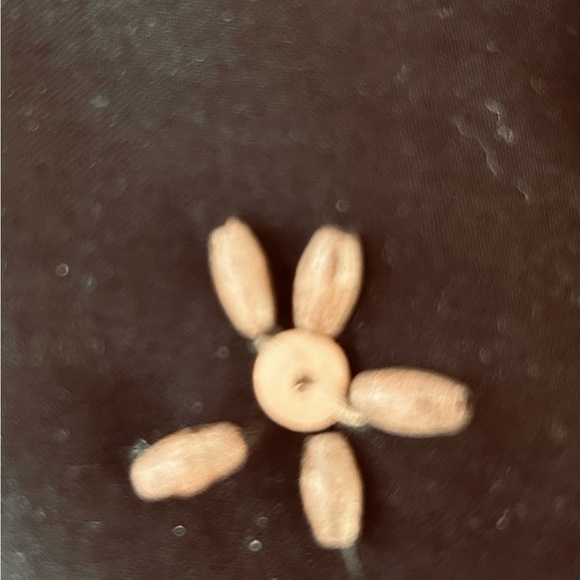 Alfred Dunner Embroidered Beaded Blouse Size 16 - Picture 5 of 7